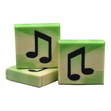 Load image into Gallery viewer, Handgemachte Seife mit Musik Motiv im Inneren der Seife
