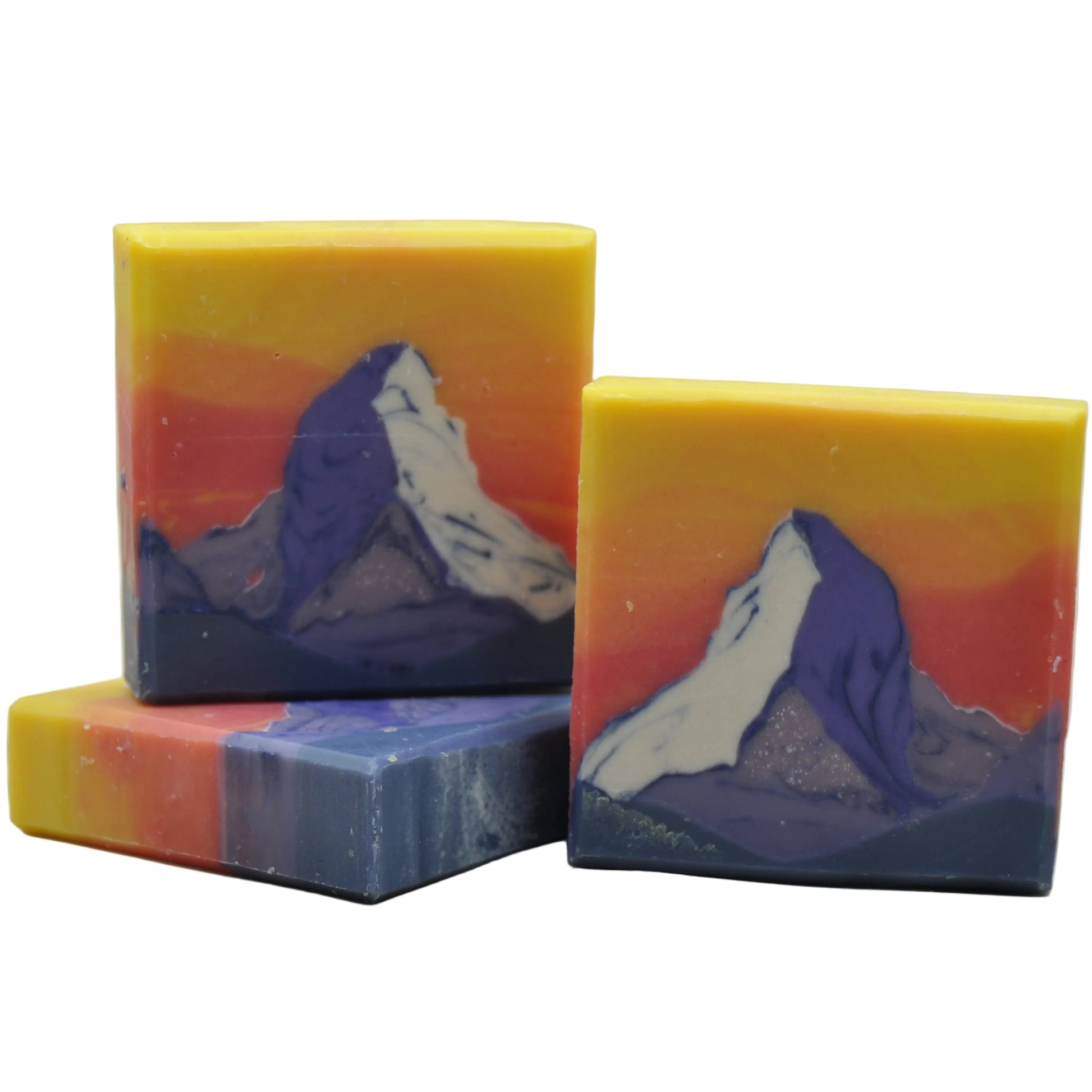 Handgemachte Kaltprozess-Ziegenmilchseife mit dramatischem Matterhorn berg.  Naturseife