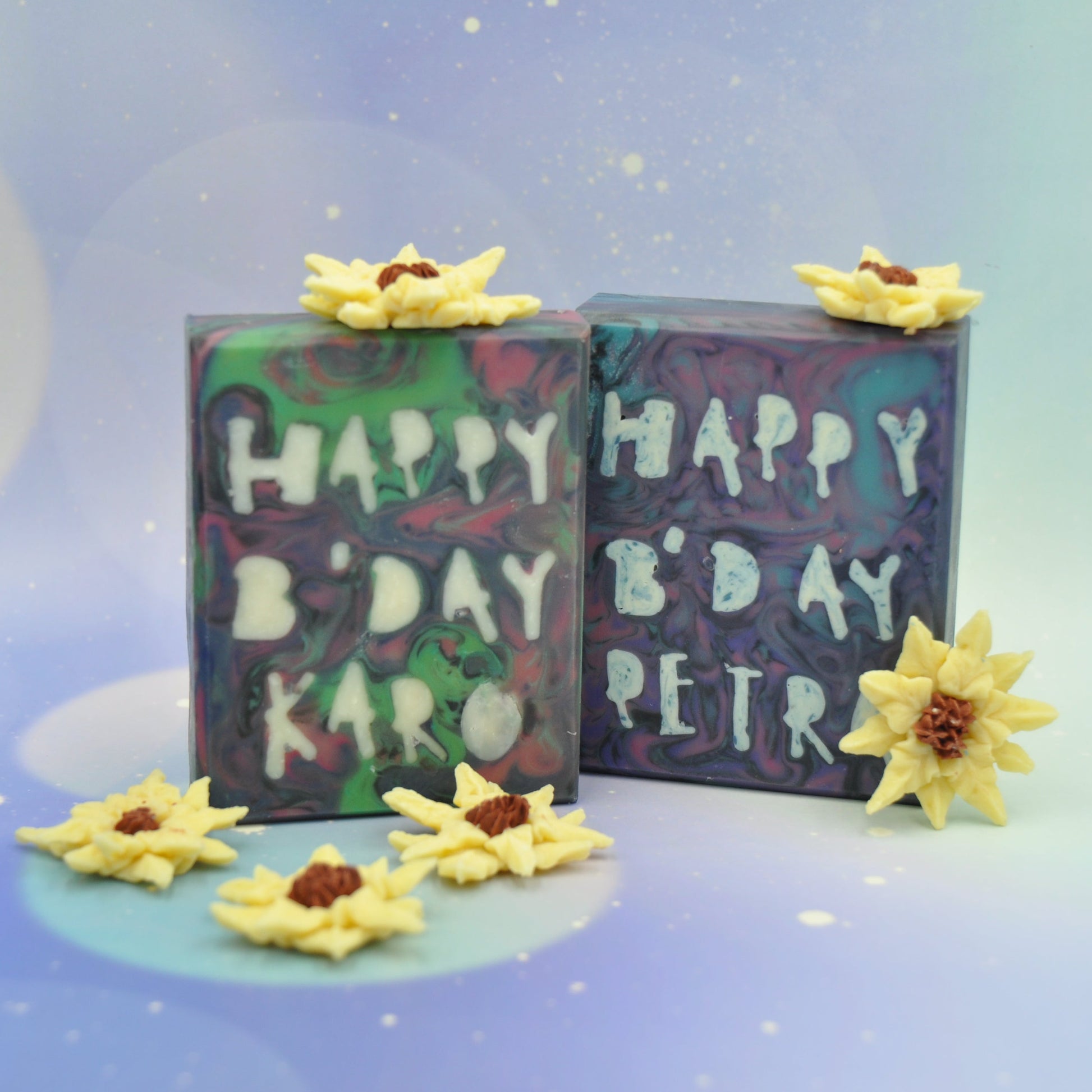 Handgemachte Seife mit Alles Gute zum Geburtstag Motiv im Inneren der Seife