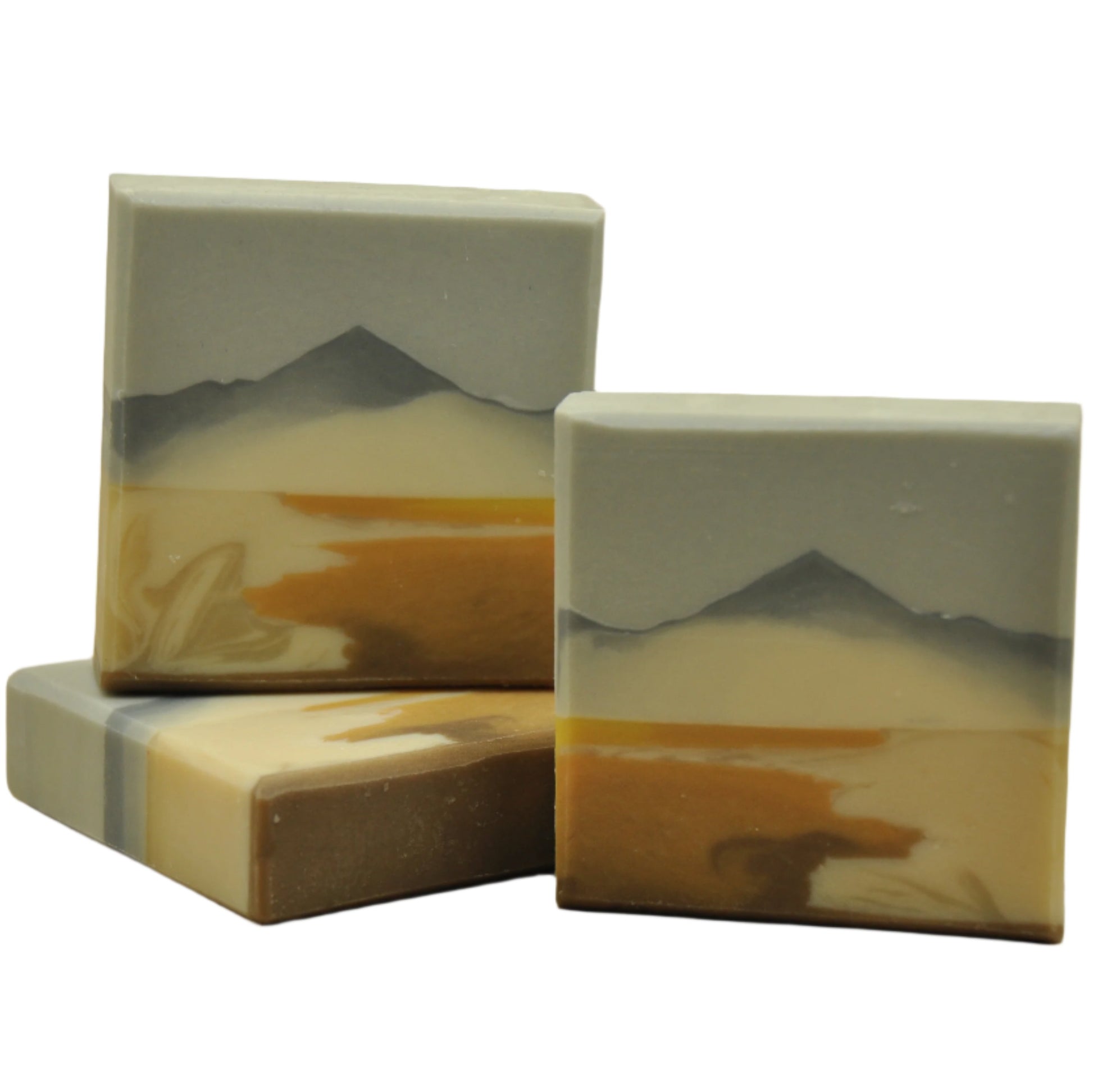 Natürliche Ziegenmilchseife mit Teide-Vulkan-Motiv, handgefertigt in kalter Verseifung, ocker-weiße Farbgebung, vegane Naturkosmetik