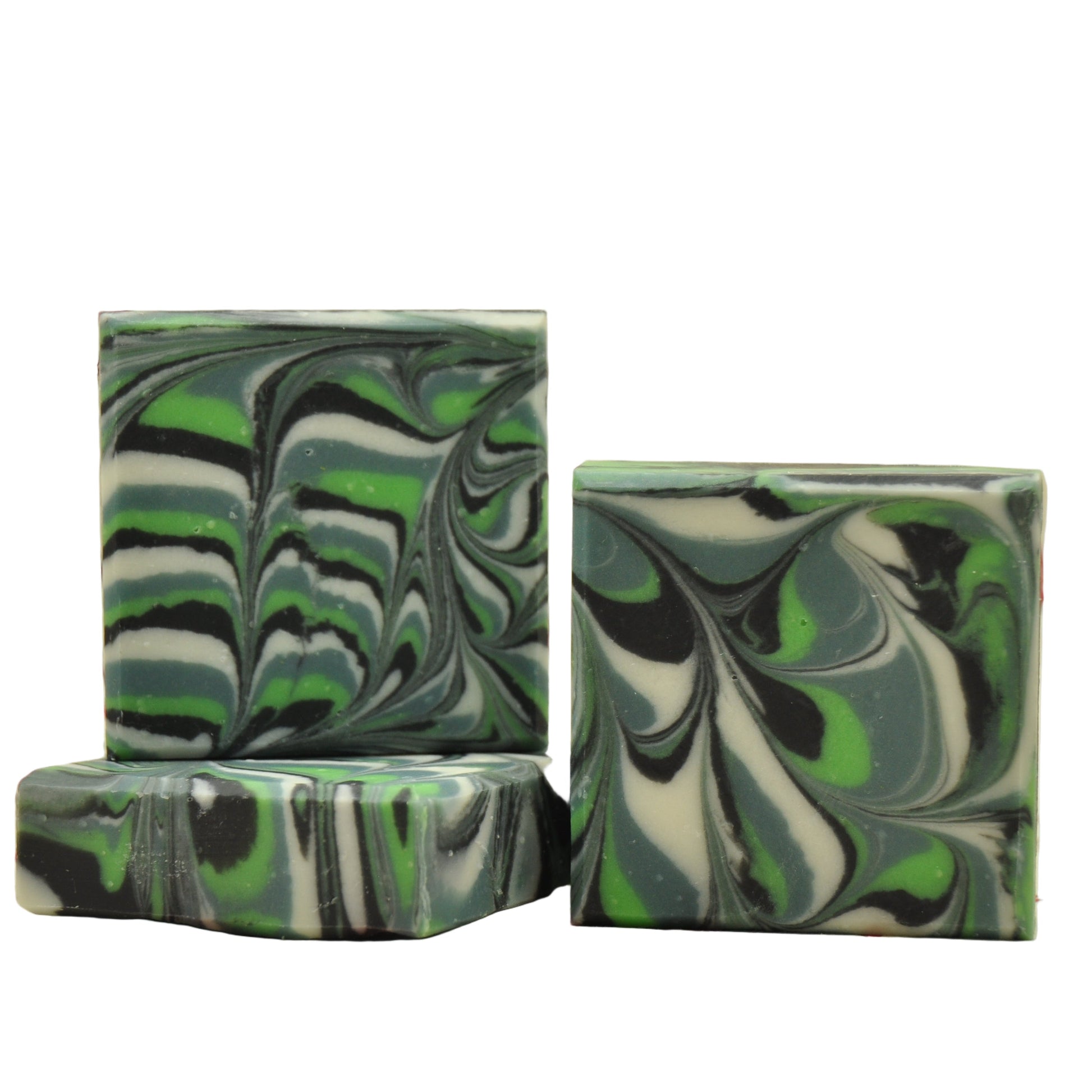 Vegane handgemachte Seife Miram mit grün-schwarzem marmorierten Swirl Muster